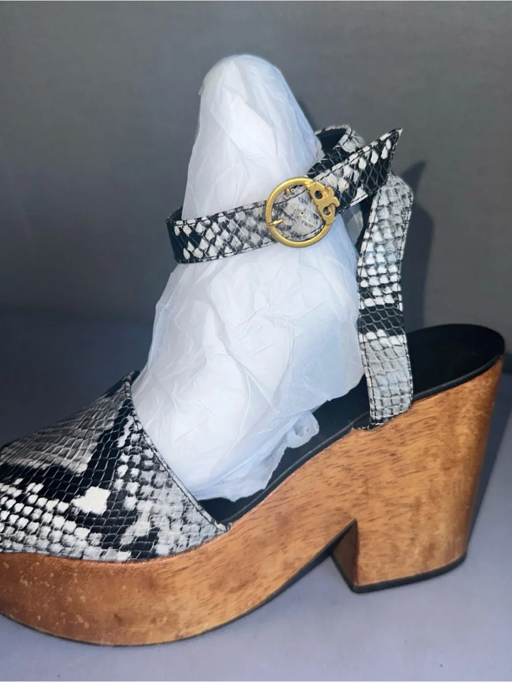 Tory Burch tory burch